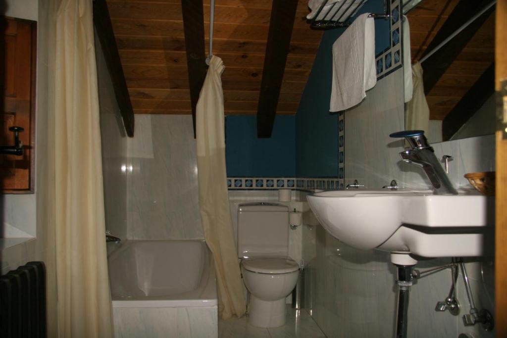 El Mirador De Almanzor Guest House Calatanazor Room photo